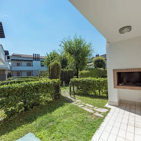 Homely Flat With Common Pool And Solarium * Bibione